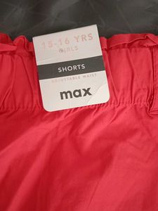 Red  Shorts kepri surprise gift free🎊