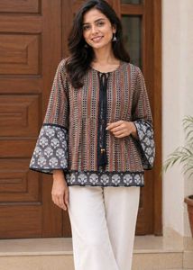 Stylish Sleeveless Printed Top with Boho Jacket