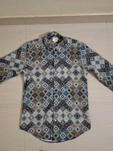 Geometric Print Long Sleeve Shirt