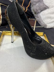 Black Heels Uk 4(discounted)
