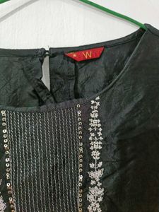 W Embroidered Kurta