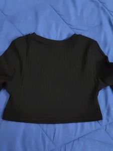 Black Ribbed Cutout Long Sleeve Crop Top