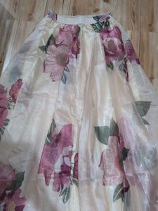Flowy Floral Print Maxi Skirt