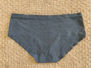 Seamless Laser-Cut Hipster briefs zero VPL