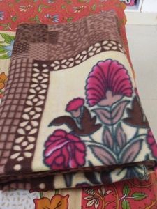 Warm Bed Sheet