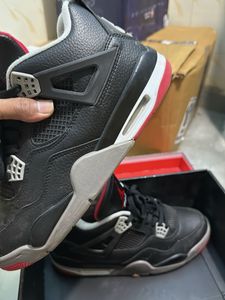 Air Jordan 4 Retro