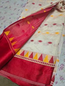 Elegant Cream &amp; Maroon Saree