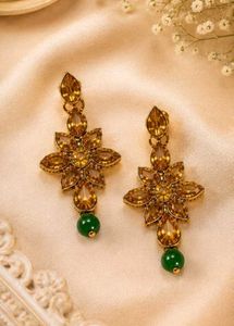Exquisite Gold Tone Necklace, Earring &amp; benda Set