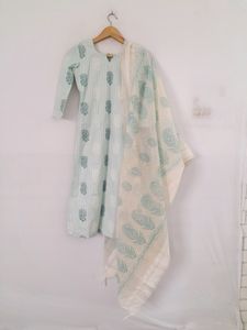 Light Green Casual Kurta & Dupatta (Women's)