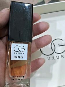 Sealed /Og Lux̌ury Smokey Perfume Brand New