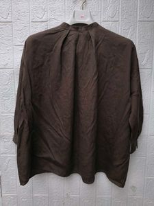 New with tag Pinterest Elegant Brown Band Collar T