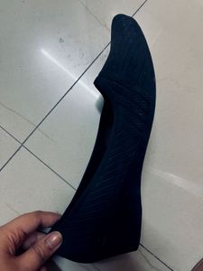 Black Wedges