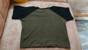 Olive Green Star Graphic T-Shirt