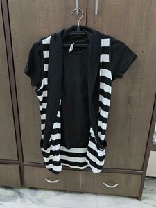 Striped Black & White Shrug with t shirt