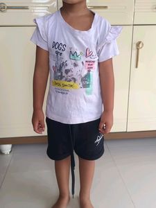 Bundle of Girls' T-Shirts