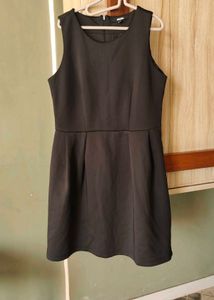 Black Sleeveless Dress