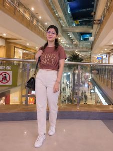 dusty mauve/brown graphic T-shirt