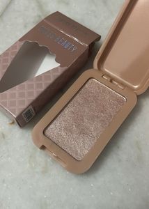 Swiss Beauty Highlighter