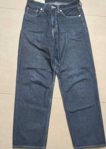 H&M RELAXED FIT JEANS