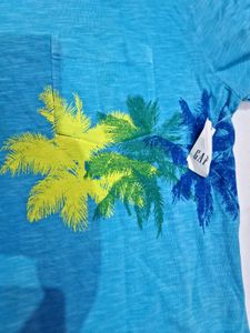 Gap blue T-Shirt with Palm Tree Graphic