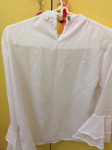 NEVER WORN White frilled top