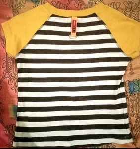 Sale🔥Yellow Top With Brown &amp; White Color Linings