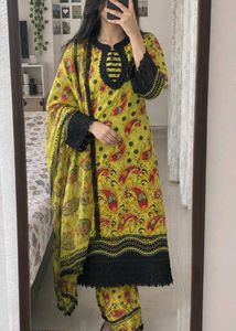 💚✨ Elegant Green Lace Work Kurti Set ✨💚