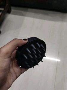 Hair massager