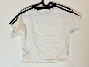 Savana Cute Bow Graphic Cropped Top