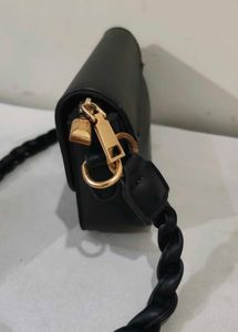 🖤 purse