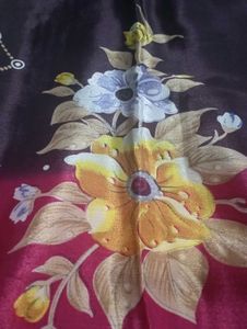 Elegant crepe  Floral Print Saree
