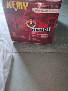 Used Pressure Cooker 2 One New &amp;one Use