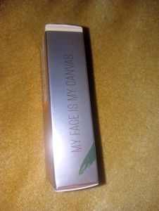 Lakme 9 to 5 Powerplay Mousse Foundation