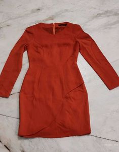 Chic Long-Sleeve Rust Mini Dress