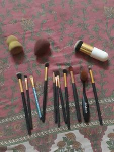 Makeup Brush and Beauty Sponge Set