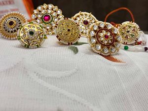 Stunning Kundan rakhdi