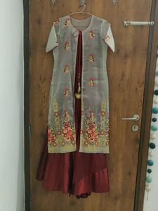 Embroidered gown and shrug set❤️✨