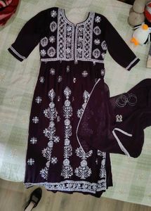 Elegant Embroidered Kurta Set
