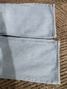 Stylish wordrobe Light Wash Ripped flared Leg Jean