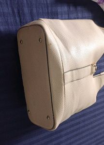 Chic White Textured Leather Handbag