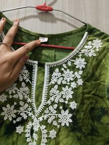 Green Tie-Dye Embroidered Kurta