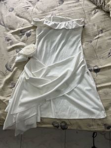 Chic White Strapless Cocktail Dress