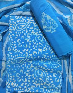 Stylish Green Batik Print suit