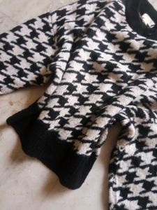 H&amp;M Houndstooth Knit Sweater ♥️