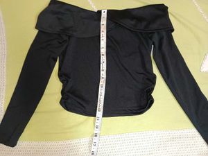 Black Off-Shoulder Long Sleeve Top