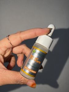 Garnier Bright Complete Booster Serum