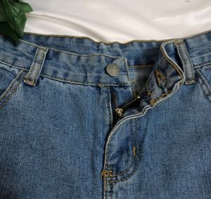 Straight Cut Jeans
