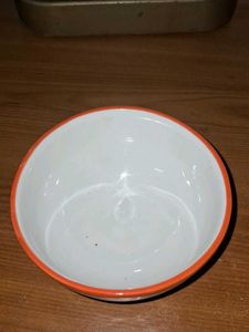 Ceramic Bowl 🥣 pick up one