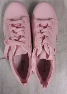 Women's Pink Shoes 🩷