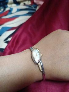 Elegant Women's kada Watch